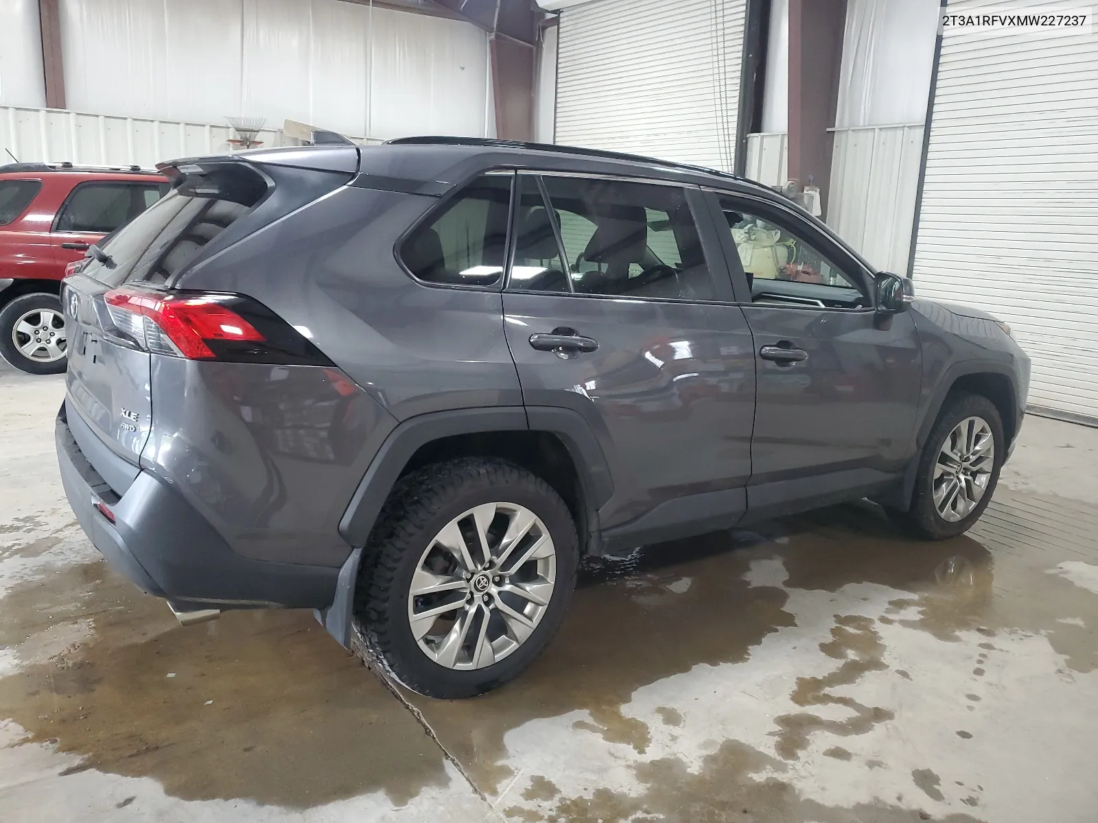 2021 Toyota Rav4 Xle Premium VIN: 2T3A1RFVXMW227237 Lot: 69082044