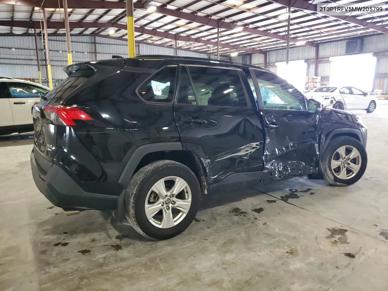 2T3P1RFV5MW205799 2021 Toyota Rav4 Xle