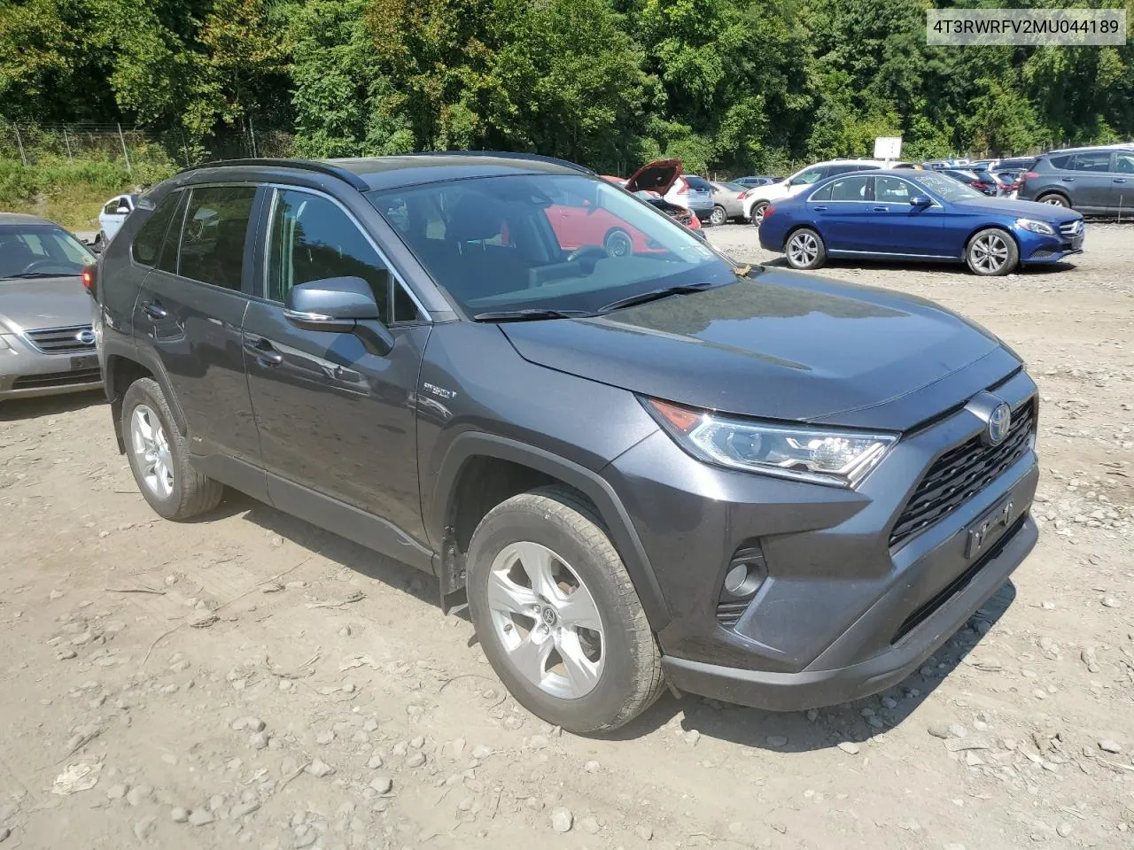 4T3RWRFV2MU044189 2021 Toyota Rav4 Xle