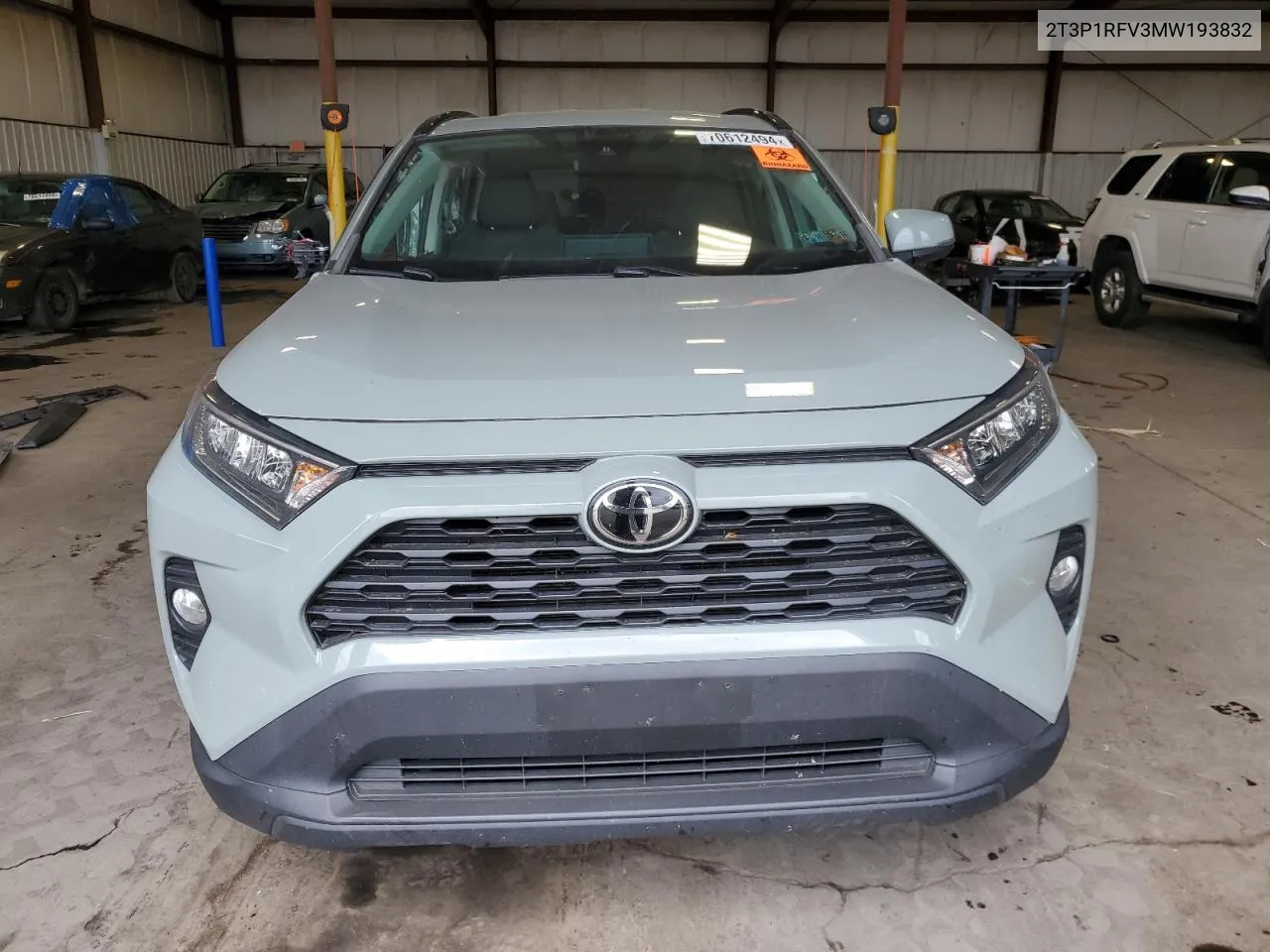 2021 Toyota Rav4 Xle VIN: 2T3P1RFV3MW193832 Lot: 70612494