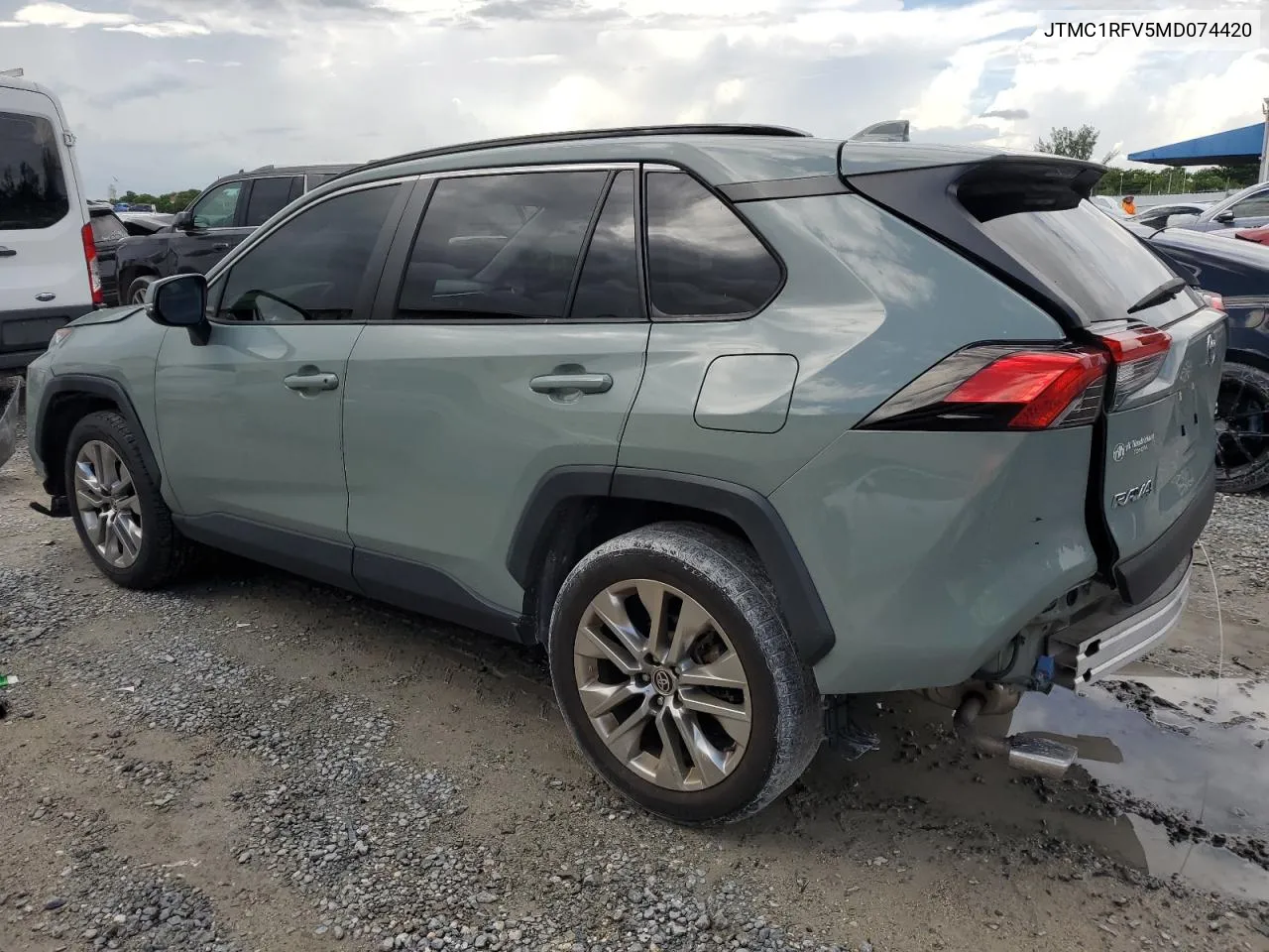 JTMC1RFV5MD074420 2021 Toyota Rav4 Xle Premium