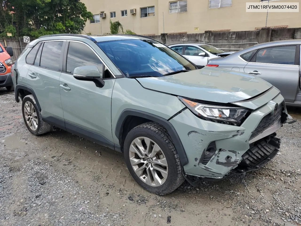 2021 Toyota Rav4 Xle Premium VIN: JTMC1RFV5MD074420 Lot: 70780474