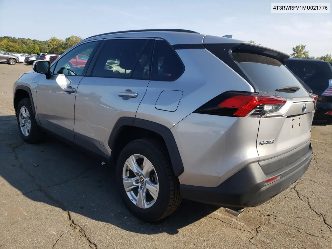 4T3RWRFV1MU021776 2021 Toyota Rav4 Xle