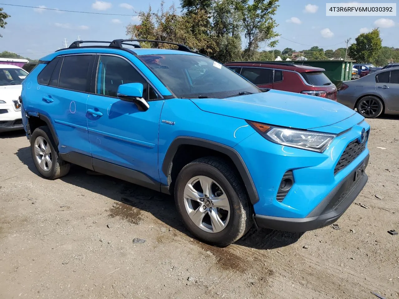 4T3R6RFV6MU030392 2021 Toyota Rav4 Xle