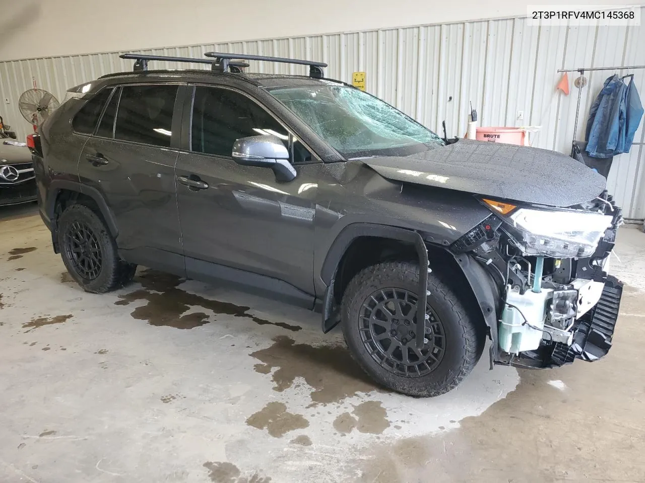 2T3P1RFV4MC145368 2021 Toyota Rav4 Xle