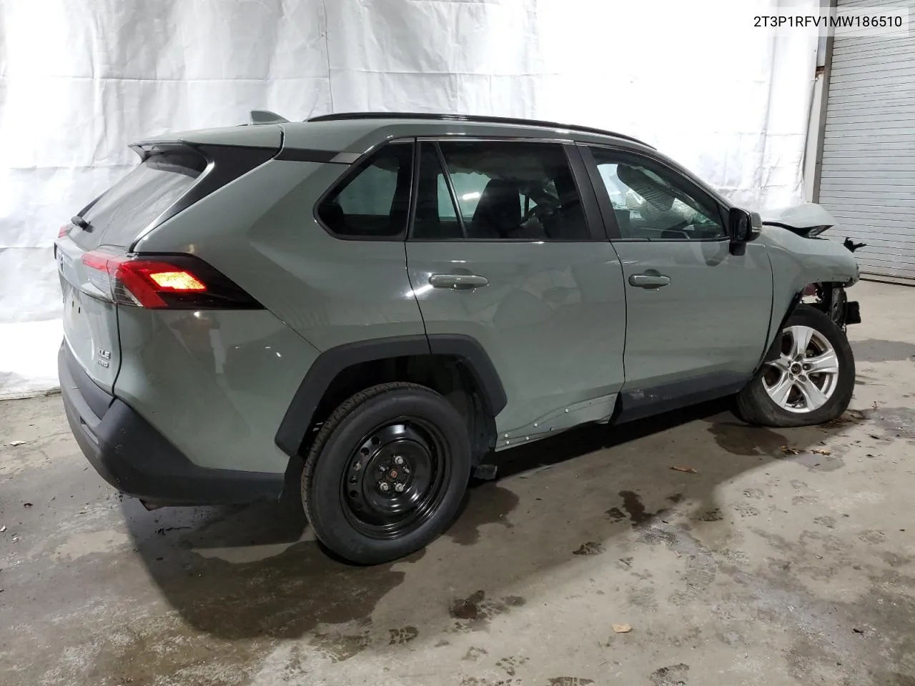 2021 Toyota Rav4 Xle VIN: 2T3P1RFV1MW186510 Lot: 71594754