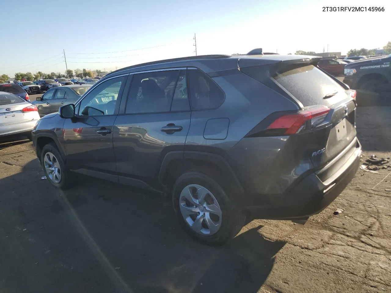 2T3G1RFV2MC145966 2021 Toyota Rav4 Le