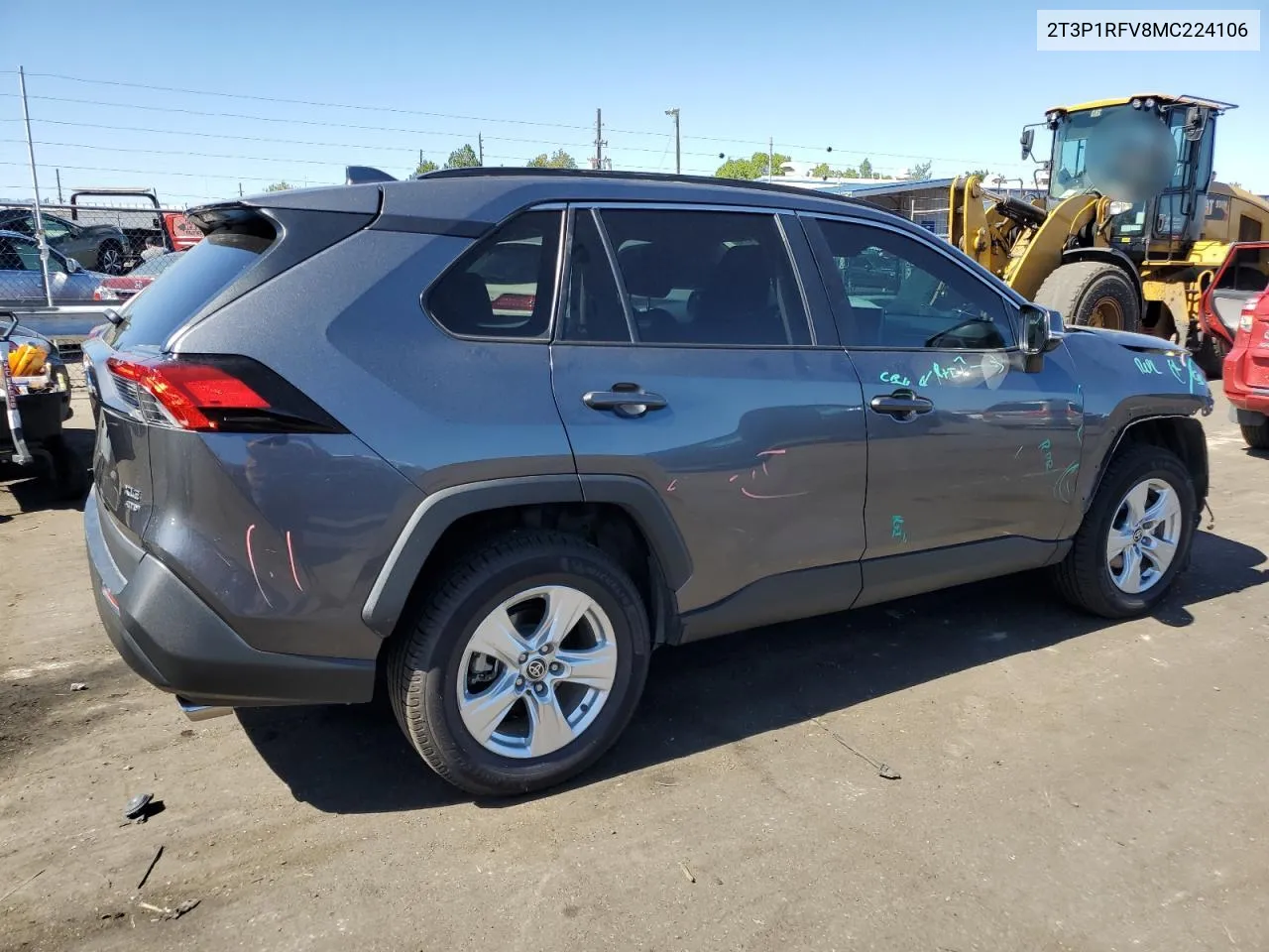 2T3P1RFV8MC224106 2021 Toyota Rav4 Xle