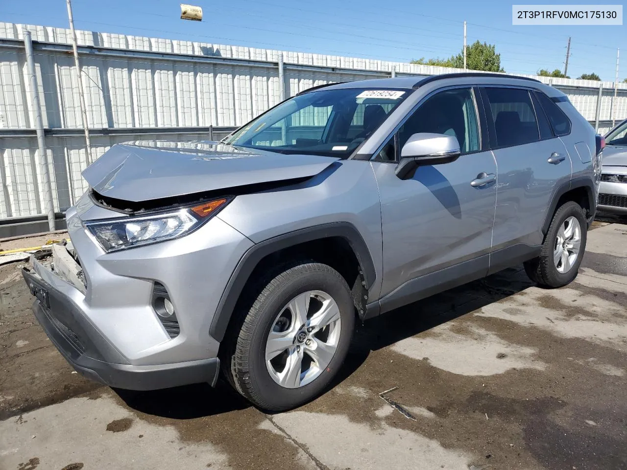 2T3P1RFV0MC175130 2021 Toyota Rav4 Xle