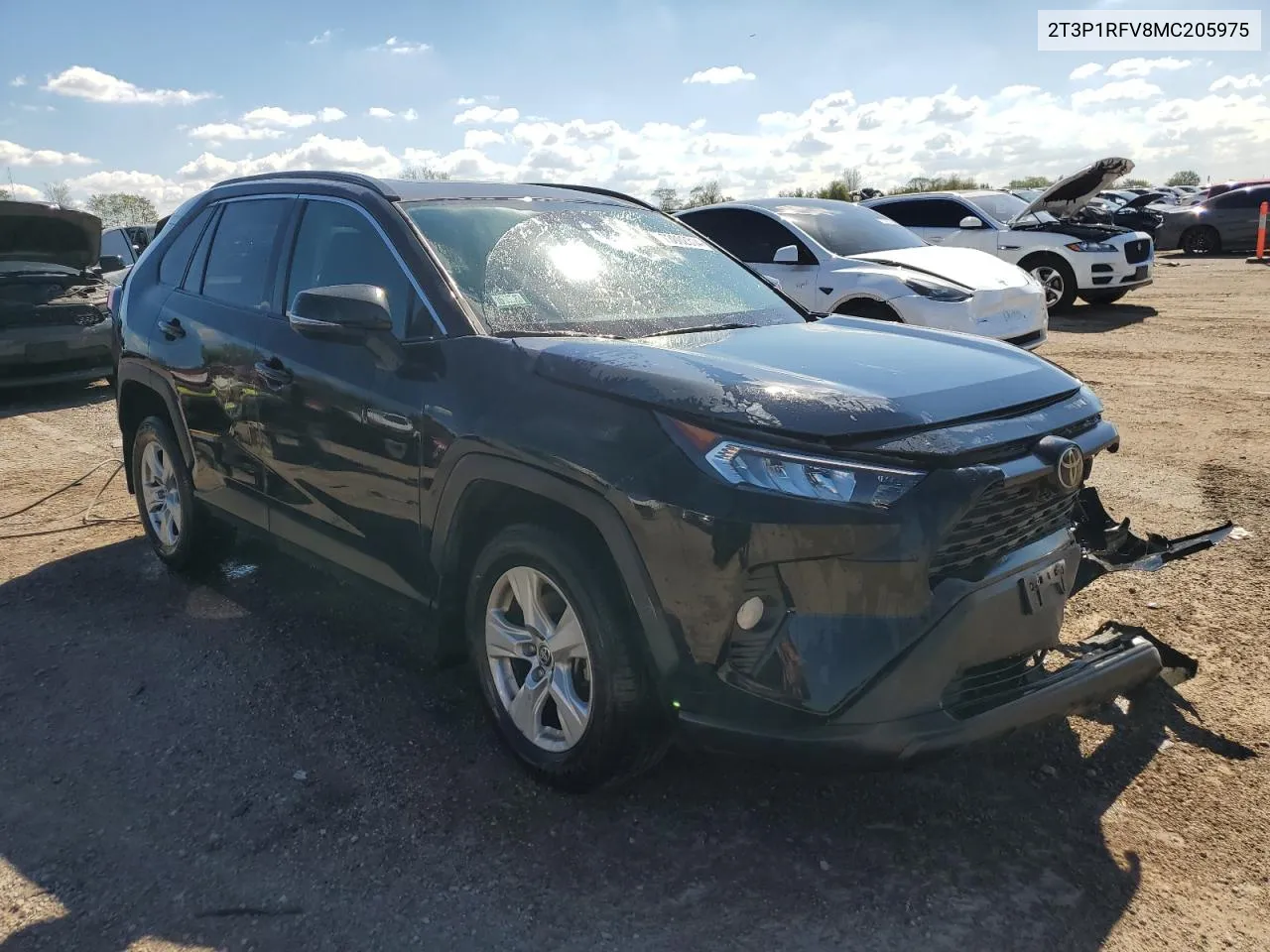 2T3P1RFV8MC205975 2021 Toyota Rav4 Xle