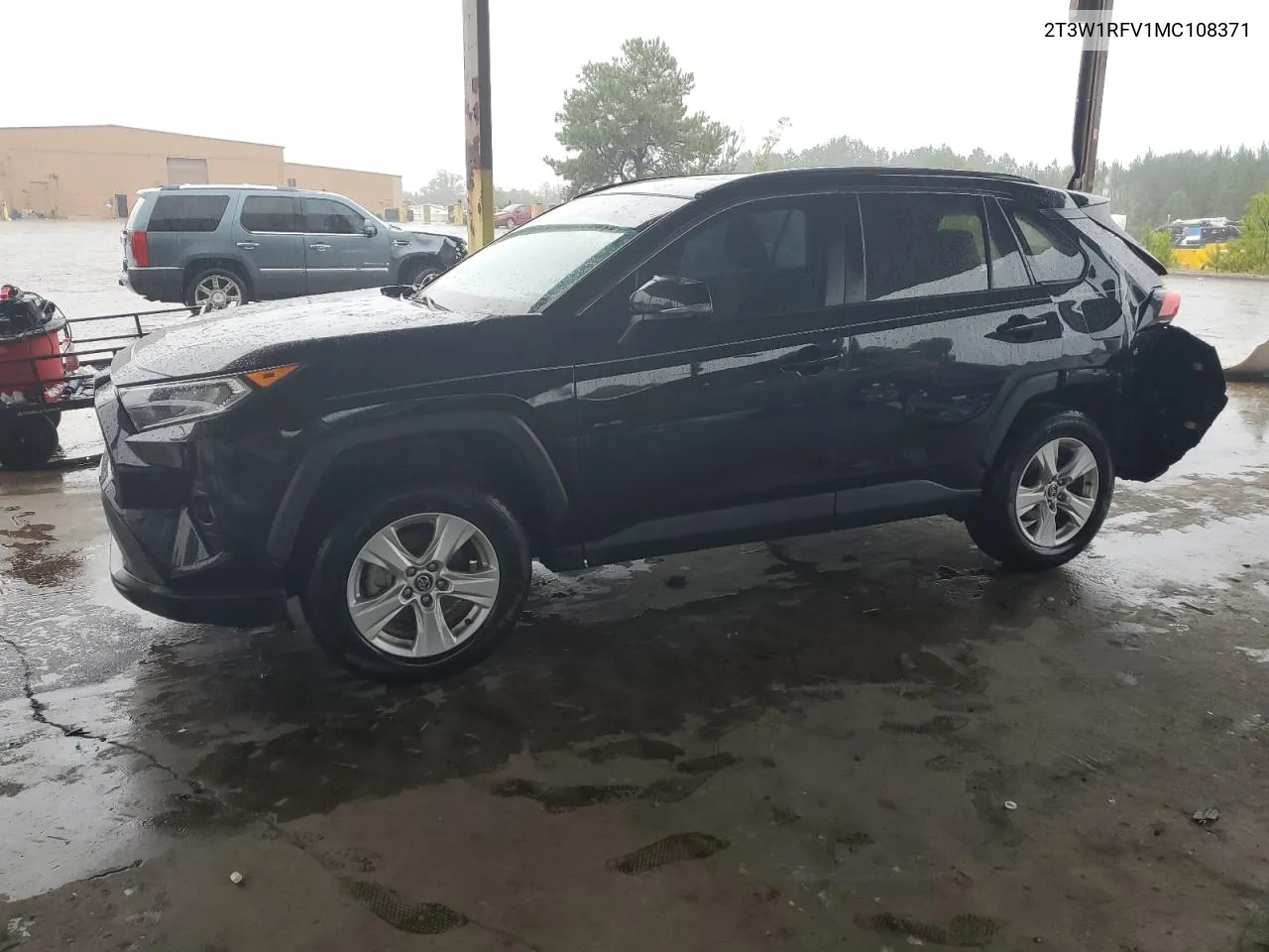 2T3W1RFV1MC108371 2021 Toyota Rav4 Xle