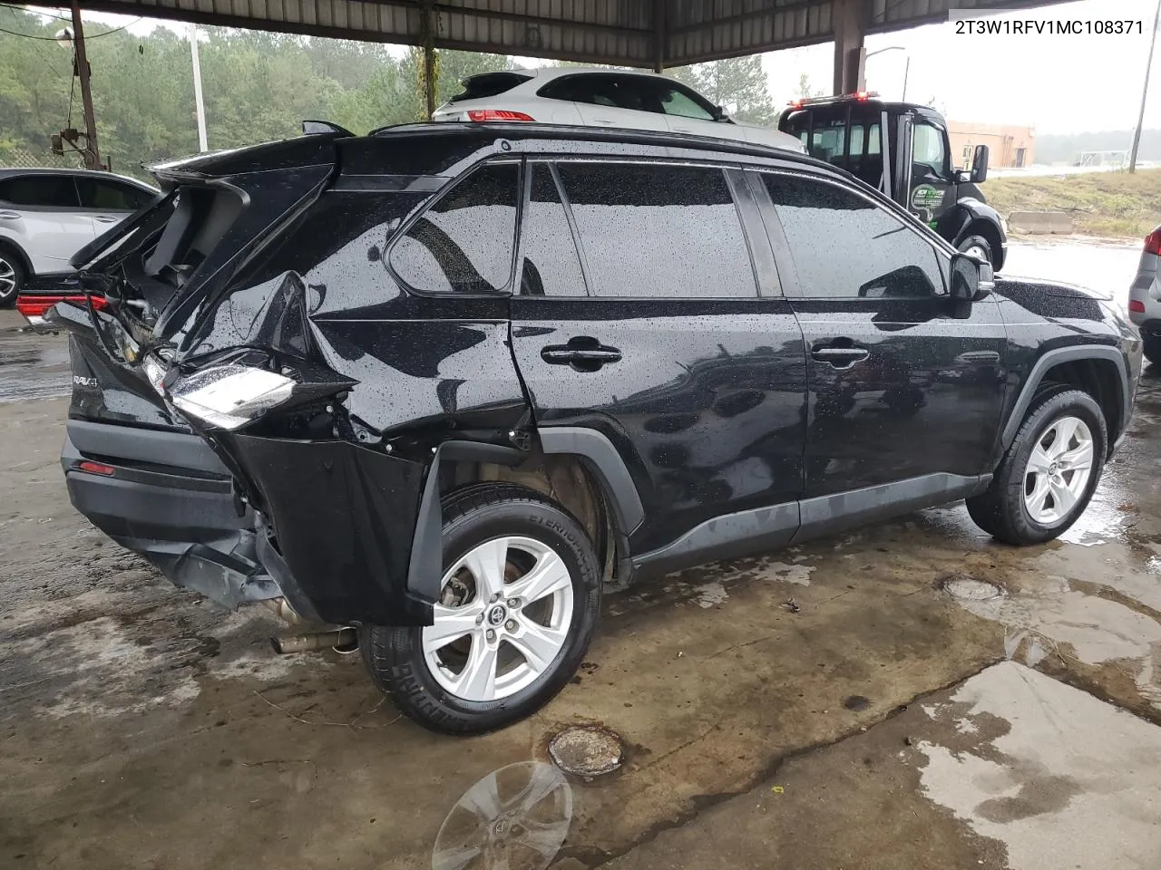 2T3W1RFV1MC108371 2021 Toyota Rav4 Xle