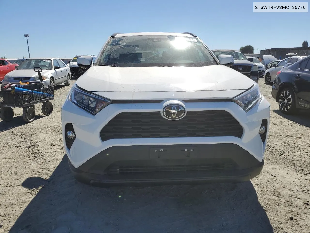 2021 Toyota Rav4 Xle VIN: 2T3W1RFV8MC135776 Lot: 73351334