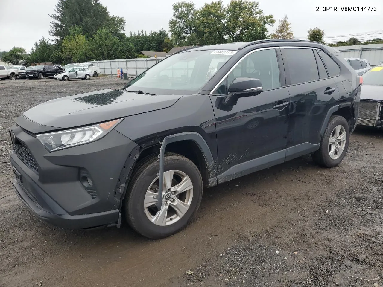 2T3P1RFV8MC144773 2021 Toyota Rav4 Xle