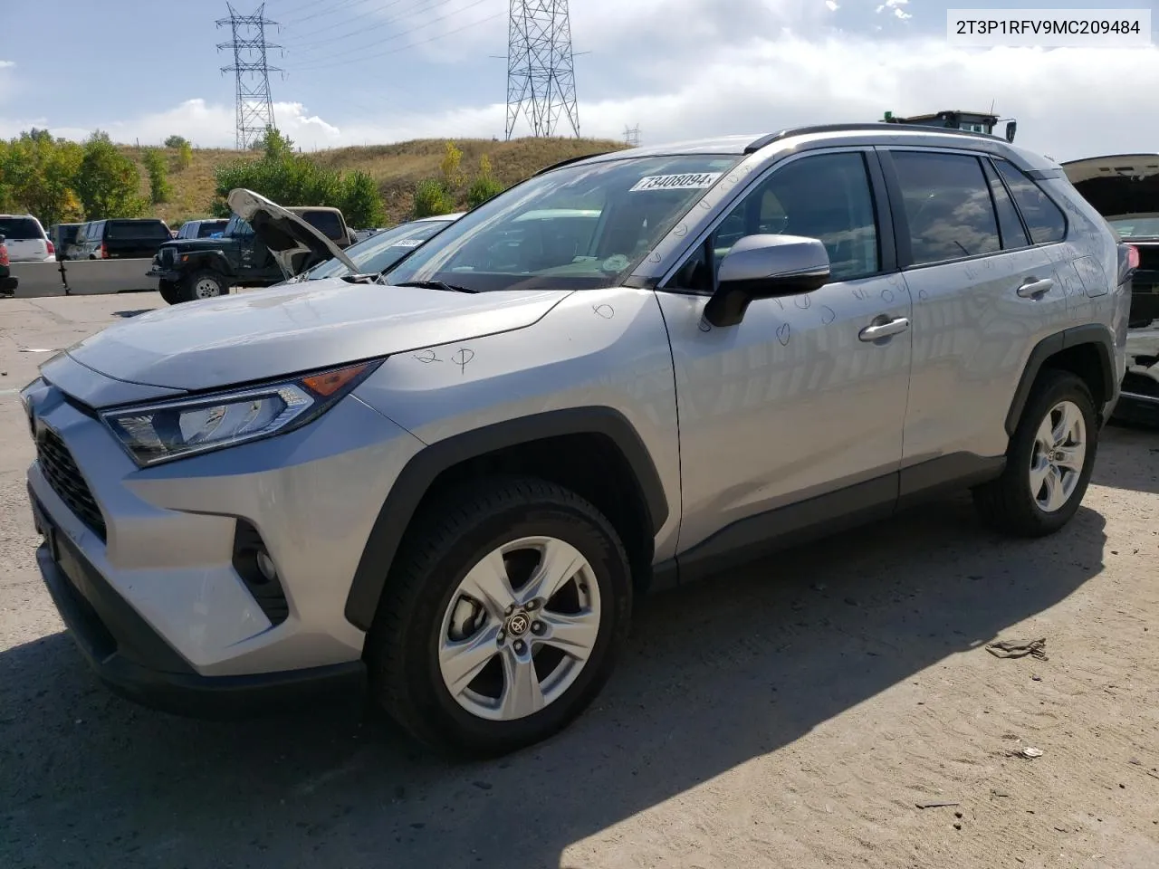 2T3P1RFV9MC209484 2021 Toyota Rav4 Xle