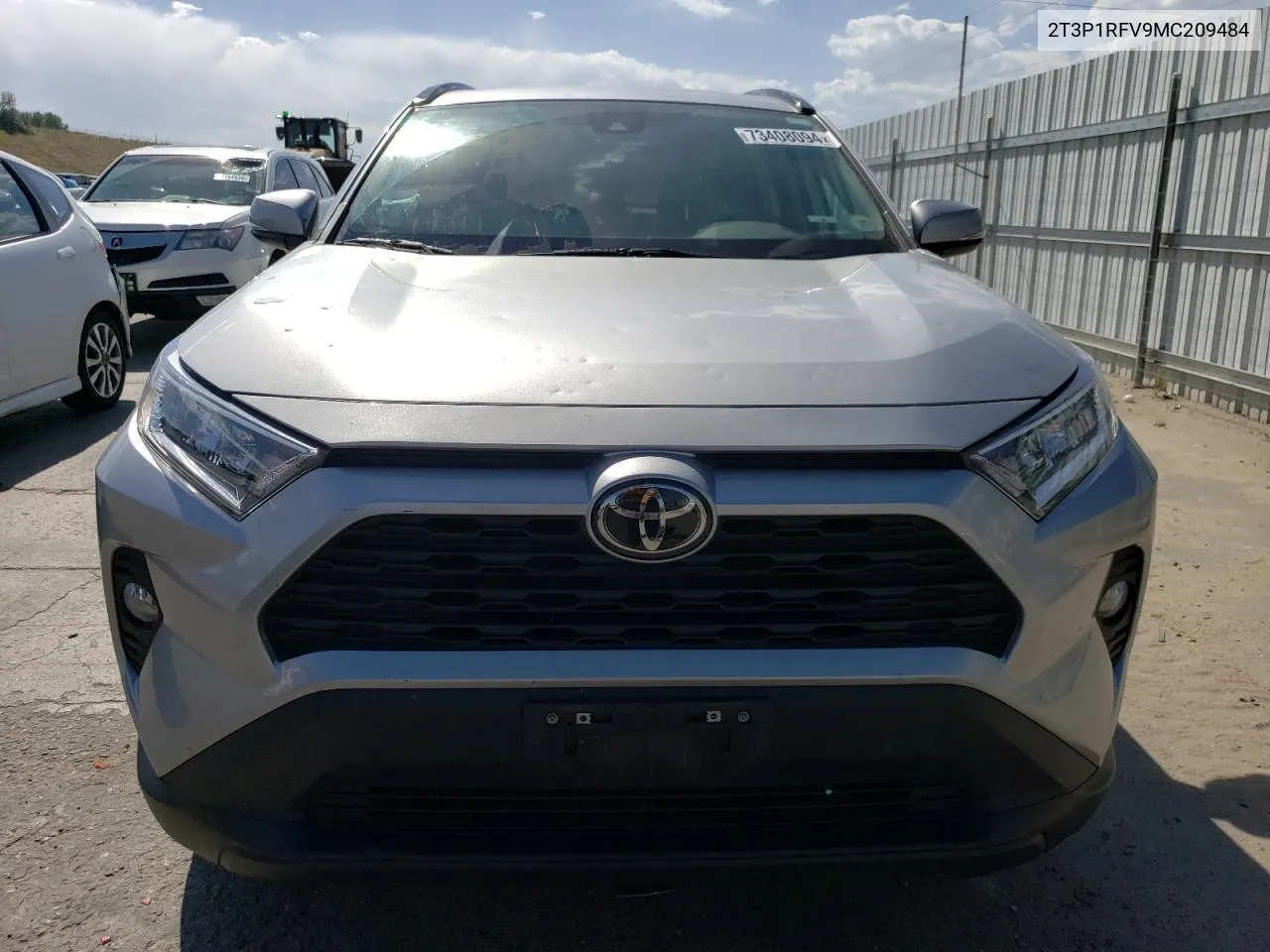 2T3P1RFV9MC209484 2021 Toyota Rav4 Xle