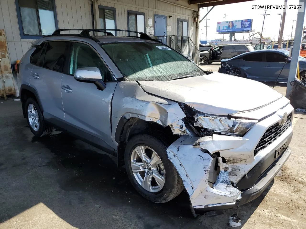 2T3W1RFV8MC157857 2021 Toyota Rav4 Xle