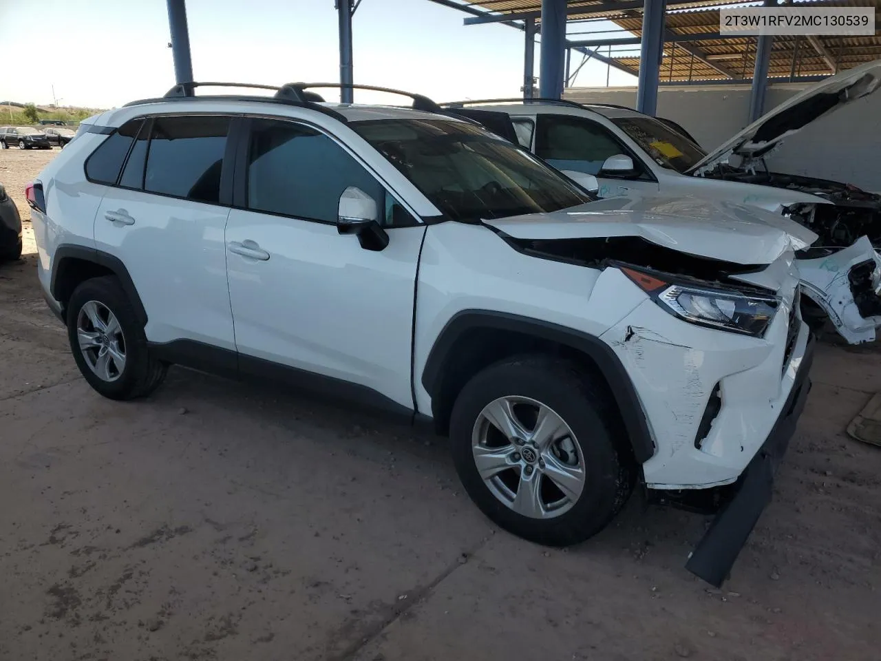 2T3W1RFV2MC130539 2021 Toyota Rav4 Xle