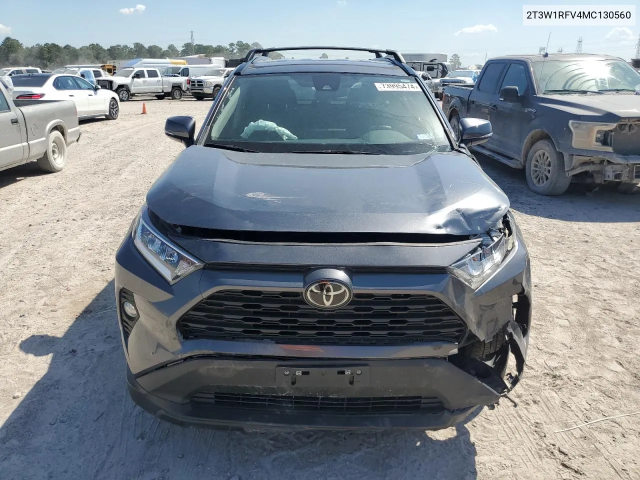 2T3W1RFV4MC130560 2021 Toyota Rav4 Xle