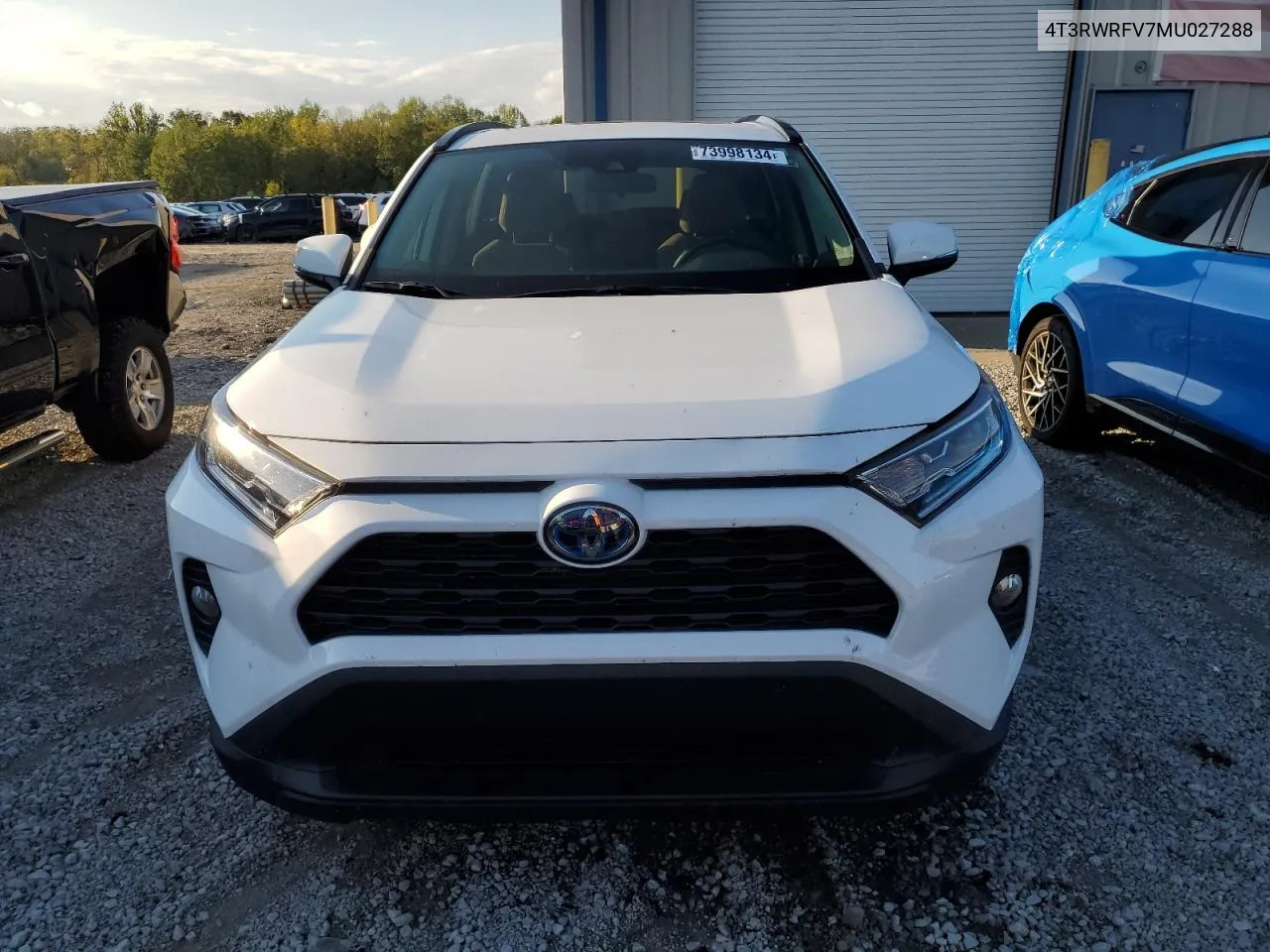 4T3RWRFV7MU027288 2021 Toyota Rav4 Xle