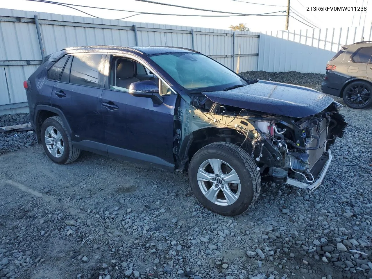 2021 Toyota Rav4 Xle VIN: 2T3R6RFV0MW011238 Lot: 74525134