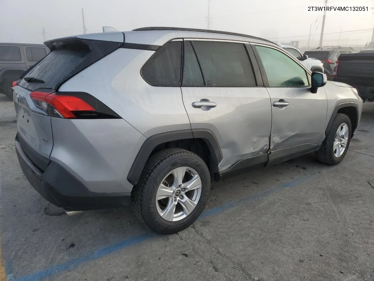 2021 Toyota Rav4 Xle VIN: 2T3W1RFV4MC132051 Lot: 75523674