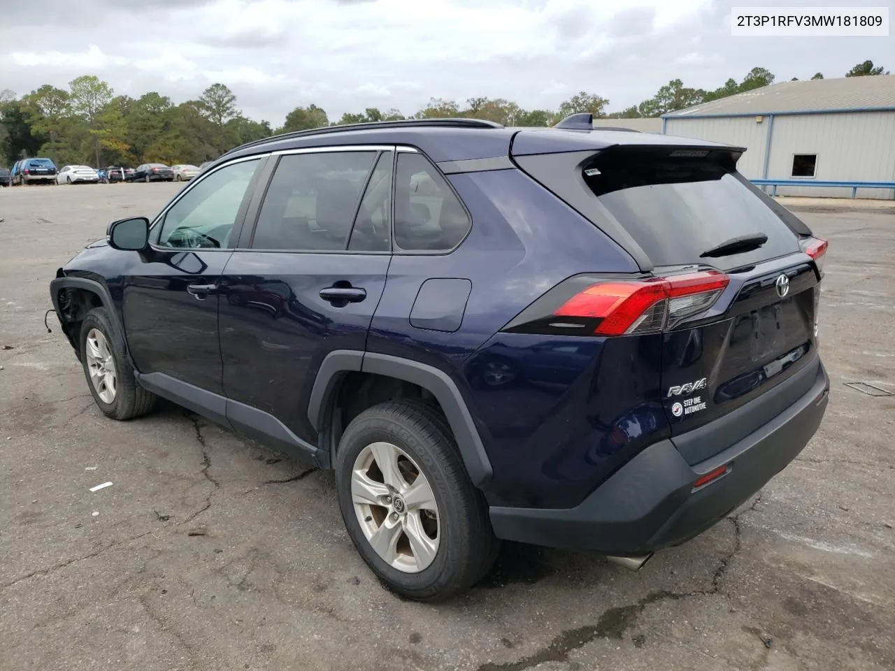 2021 Toyota Rav4 Xle VIN: 2T3P1RFV3MW181809 Lot: 79009024