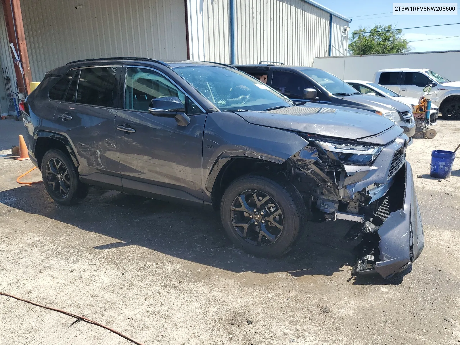 2T3W1RFV8NW208600 2022 Toyota Rav4 Xle