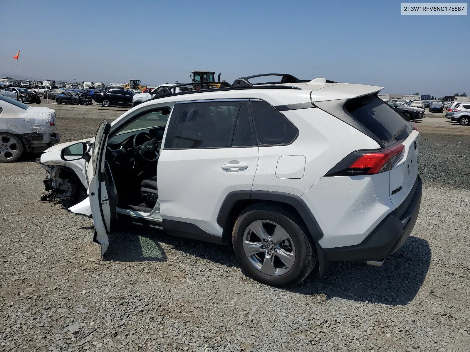 2T3W1RFV6NC175887 2022 Toyota Rav4 Xle