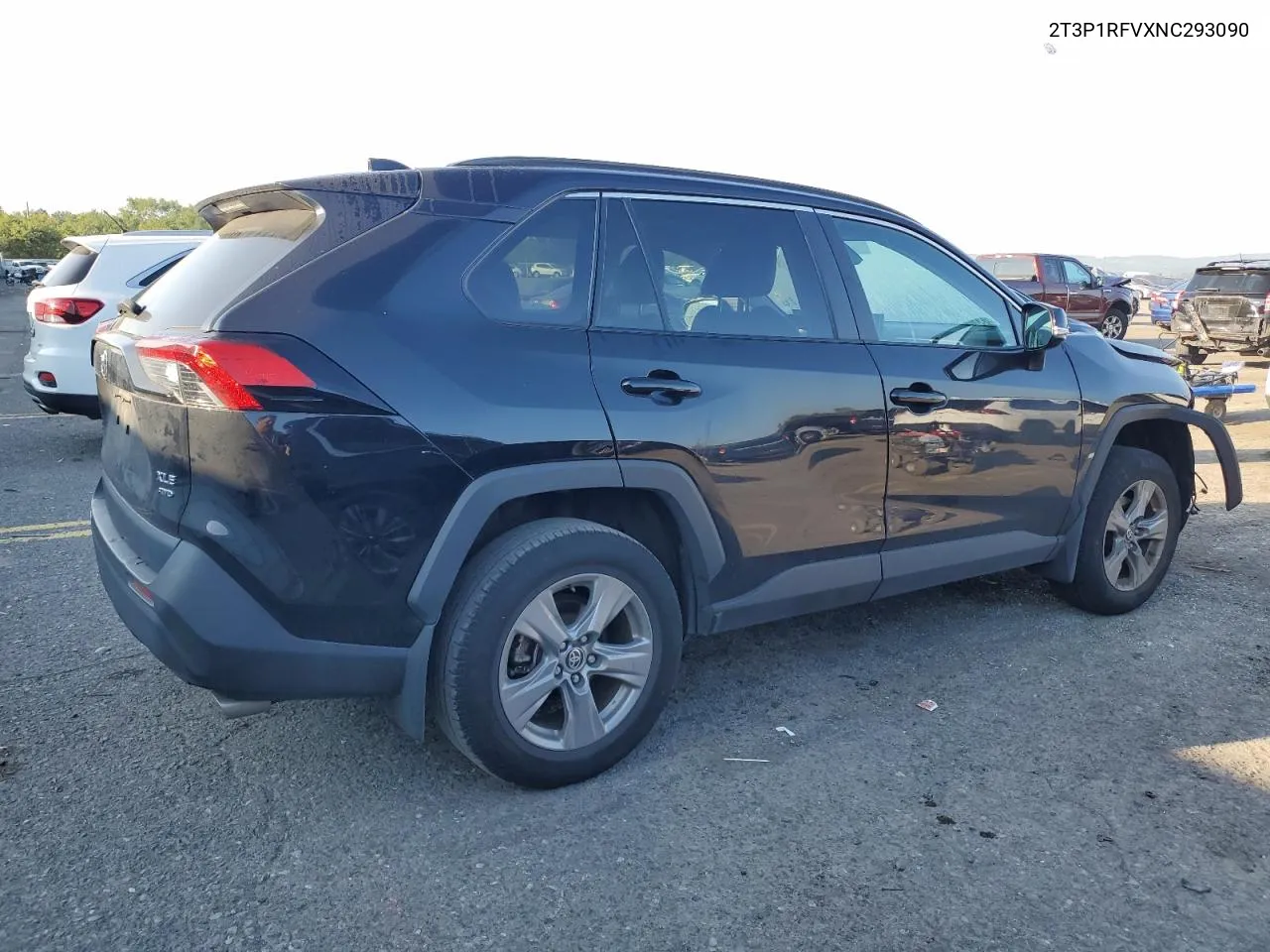 2T3P1RFVXNC293090 2022 Toyota Rav4 Xle