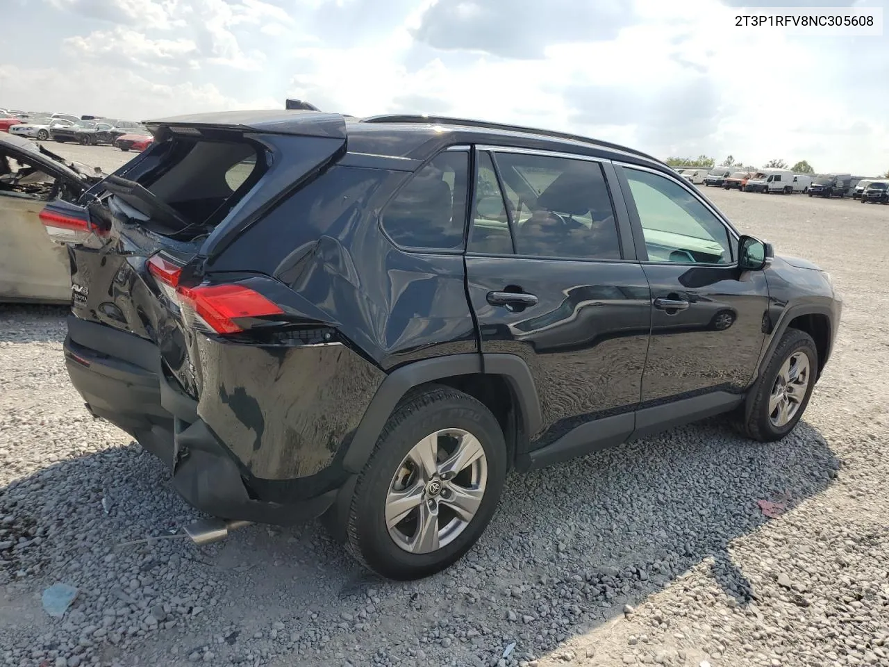 2T3P1RFV8NC305608 2022 Toyota Rav4 Xle