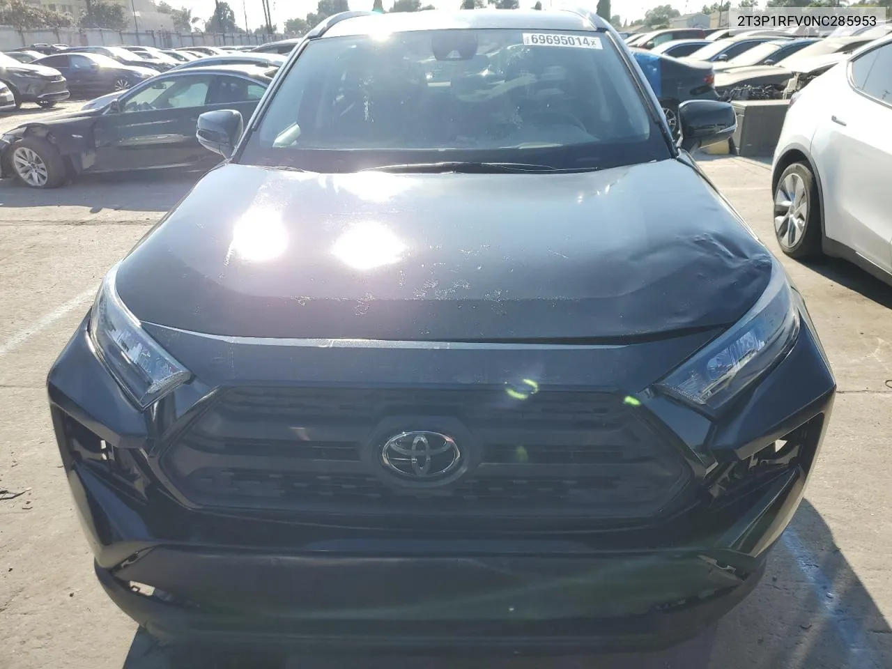 2T3P1RFV0NC285953 2022 Toyota Rav4 Xle