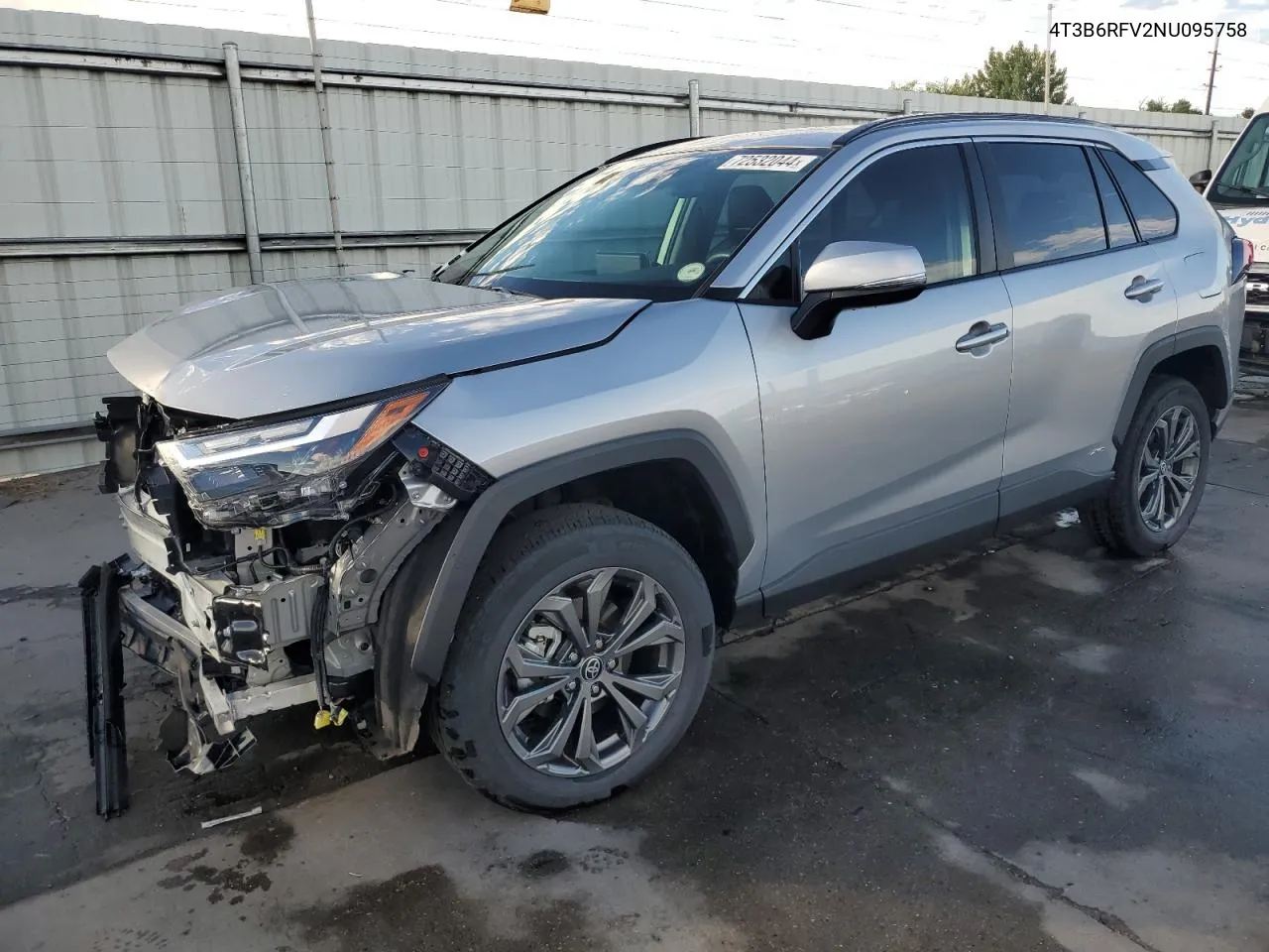 2022 Toyota Rav4 Xle Premium VIN: 4T3B6RFV2NU095758 Lot: 72532044