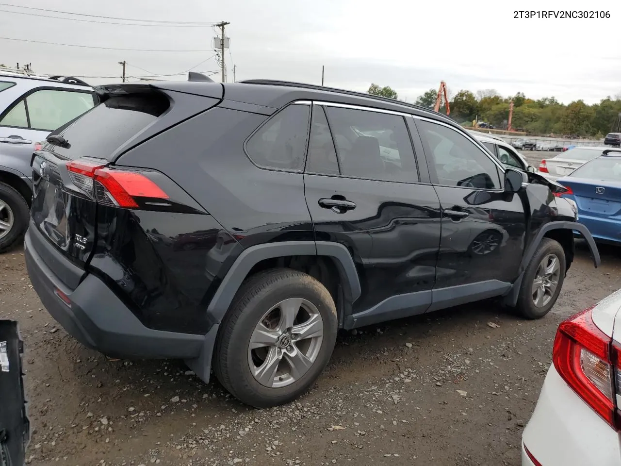 2T3P1RFV2NC302106 2022 Toyota Rav4 Xle