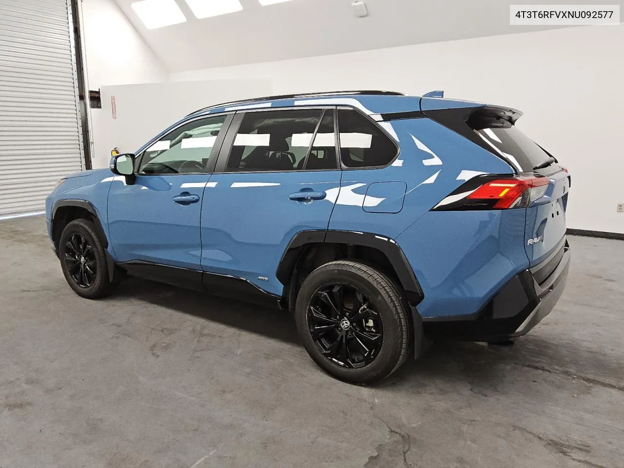 2022 Toyota Rav4 Se VIN: 4T3T6RFVXNU092577 Lot: 74197004