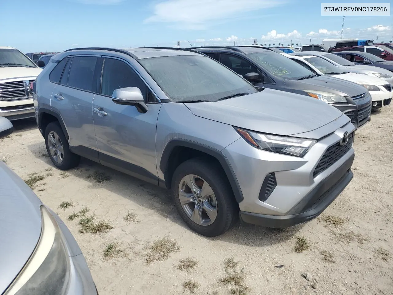 2022 Toyota Rav4 Xle VIN: 2T3W1RFV0NC178266 Lot: 74968314