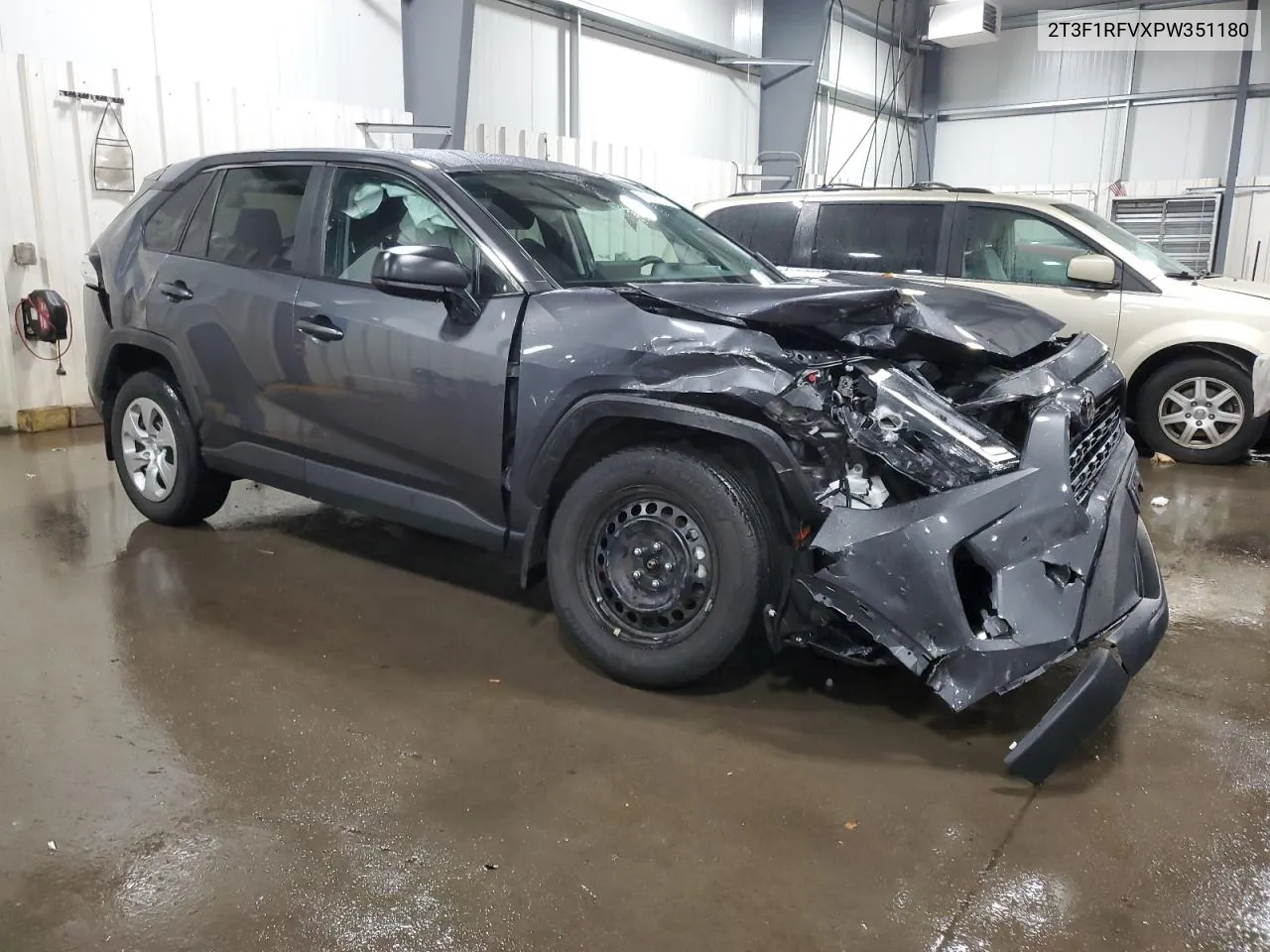 2T3F1RFVXPW351180 2023 Toyota Rav4 Le