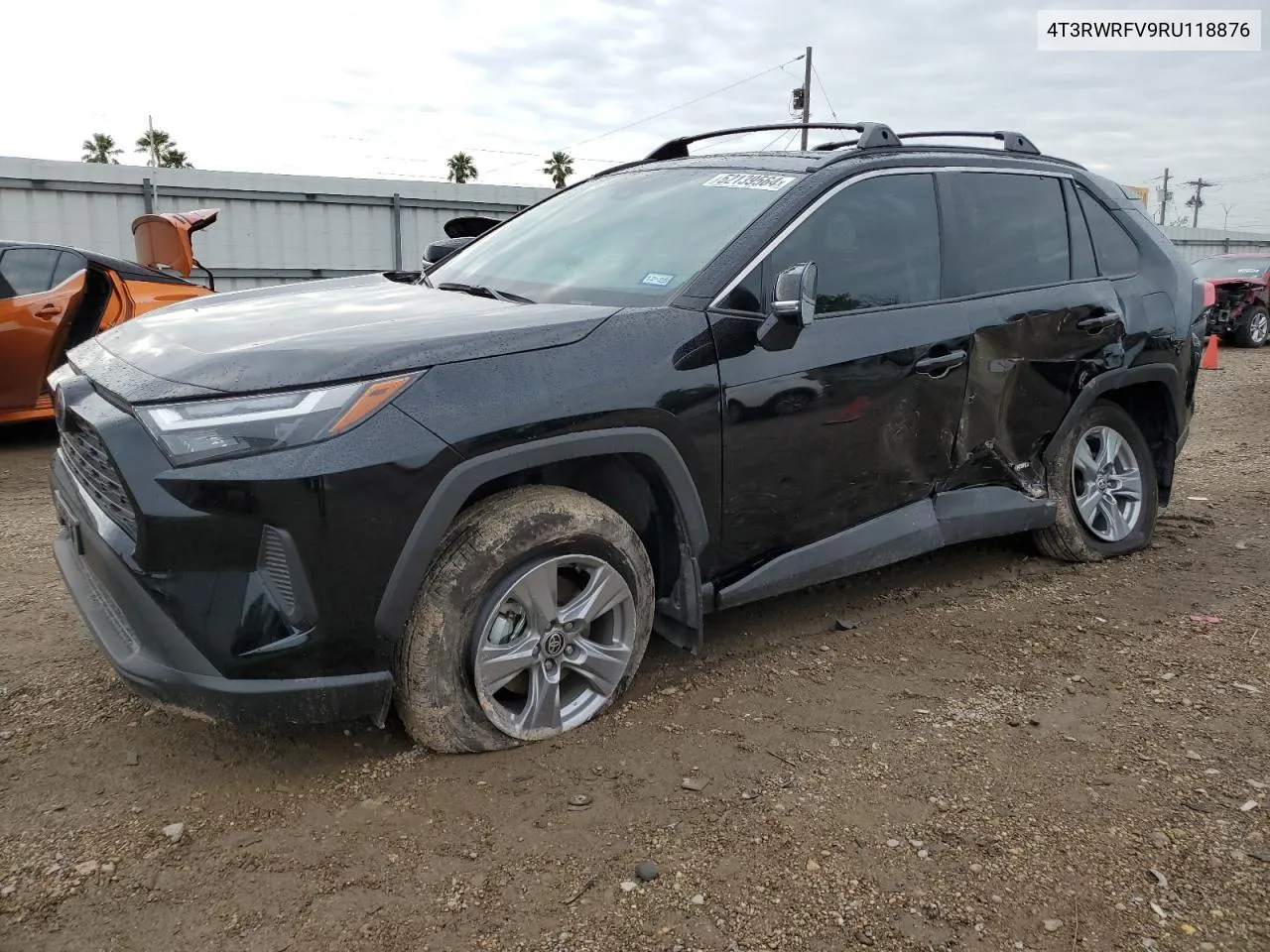 4T3RWRFV9RU118876 2024 Toyota Rav4 Xle