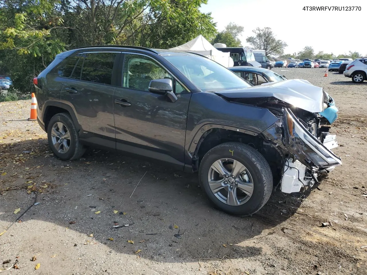 2024 Toyota Rav4 Xle VIN: 4T3RWRFV7RU123770 Lot: 72009264