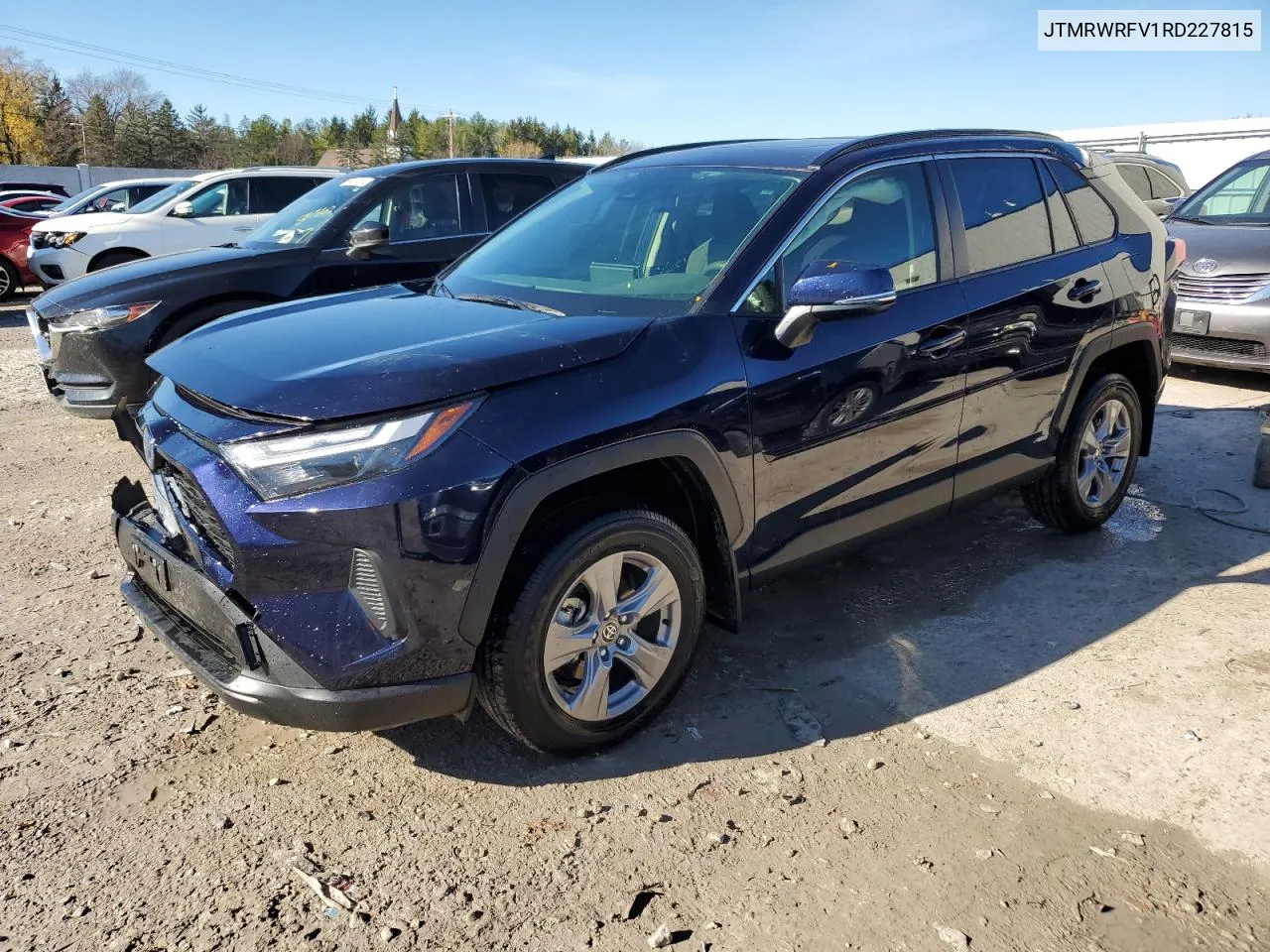 2024 Toyota Rav4 Xle VIN: JTMRWRFV1RD227815 Lot: 79689904