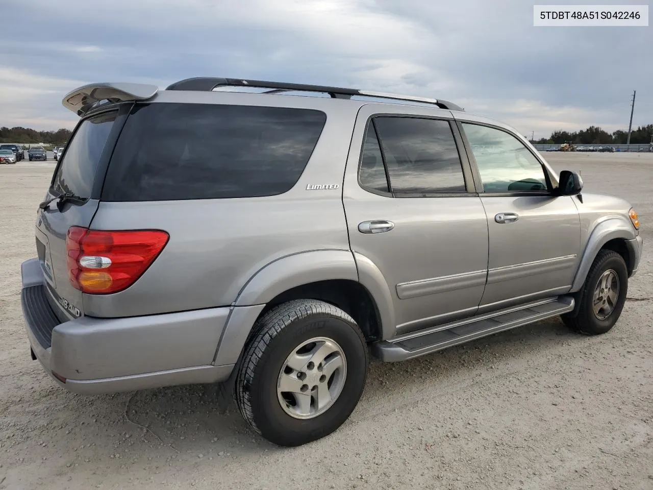 2001 Toyota Sequoia Limited VIN: 5TDBT48A51S042246 Lot: 74255834