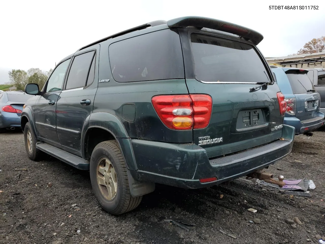 2001 Toyota Sequoia Limited VIN: 5TDBT48A81S011752 Lot: 74449384