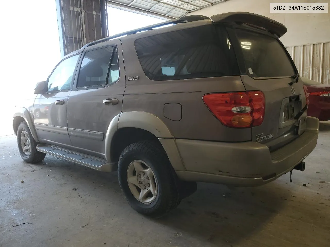 5TDZT34A11S015382 2001 Toyota Sequoia Sr5