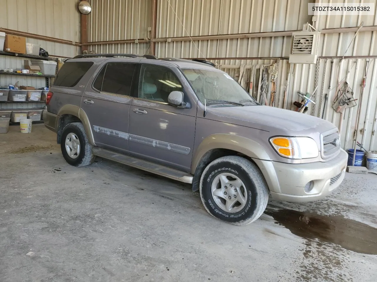 5TDZT34A11S015382 2001 Toyota Sequoia Sr5