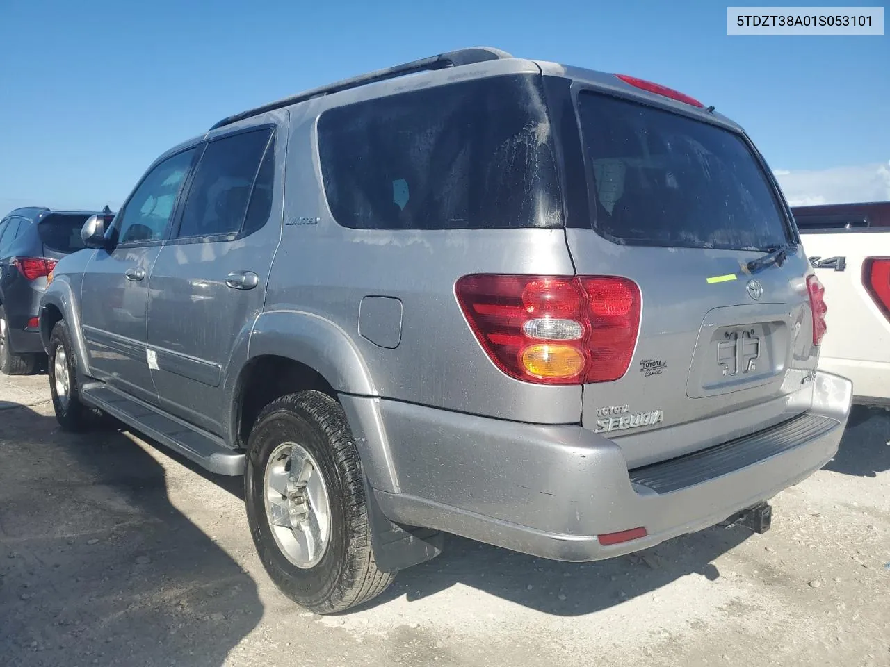 2001 Toyota Sequoia Limited VIN: 5TDZT38A01S053101 Lot: 76687154