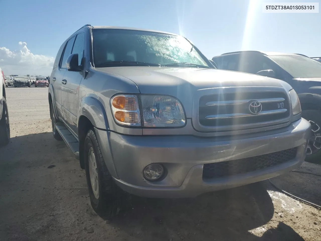 2001 Toyota Sequoia Limited VIN: 5TDZT38A01S053101 Lot: 76687154