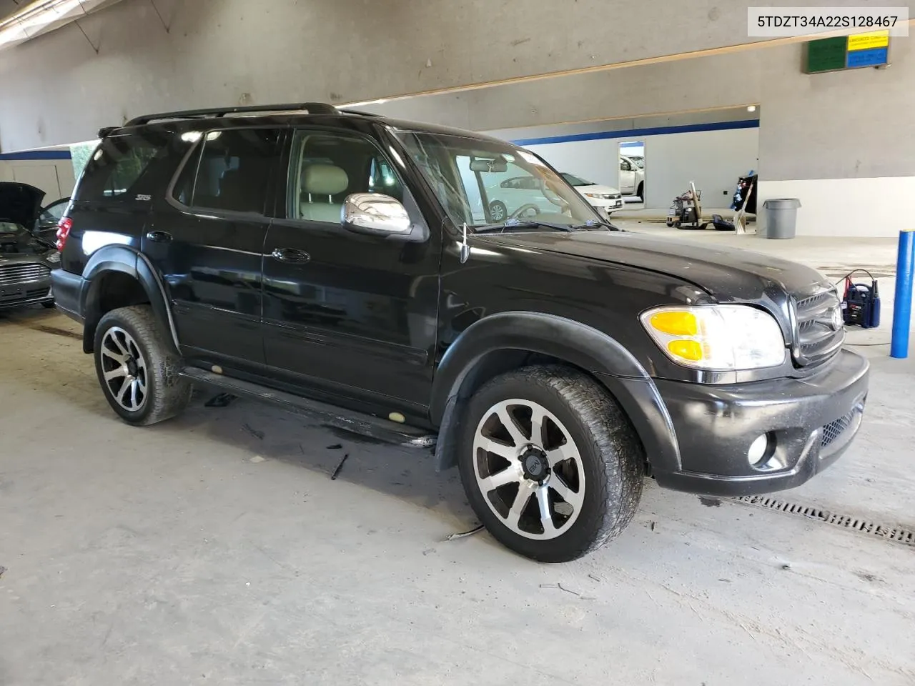 2002 Toyota Sequoia Sr5 VIN: 5TDZT34A22S128467 Lot: 70389214