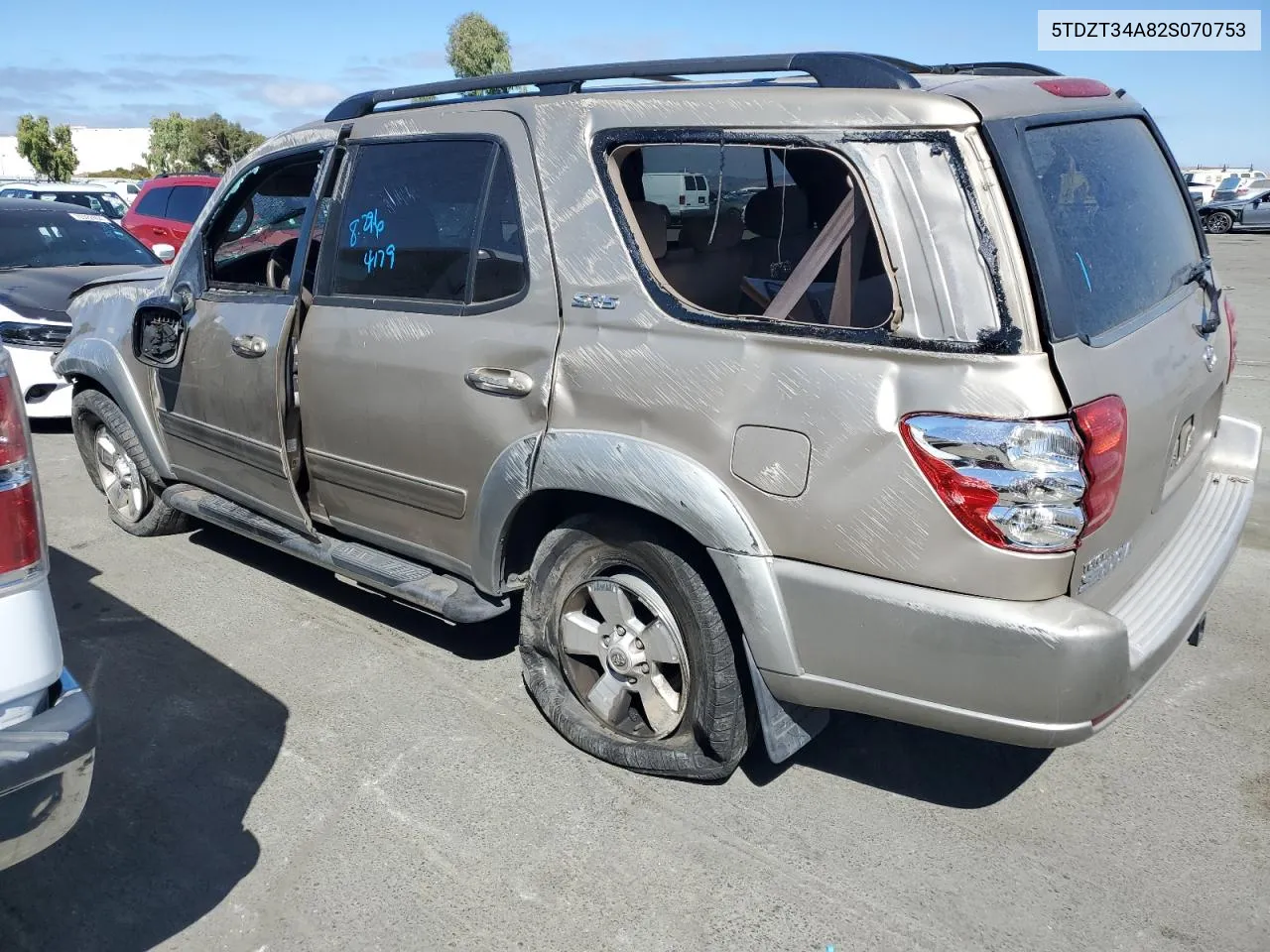 2002 Toyota Sequoia Sr5 VIN: 5TDZT34A82S070753 Lot: 70421504