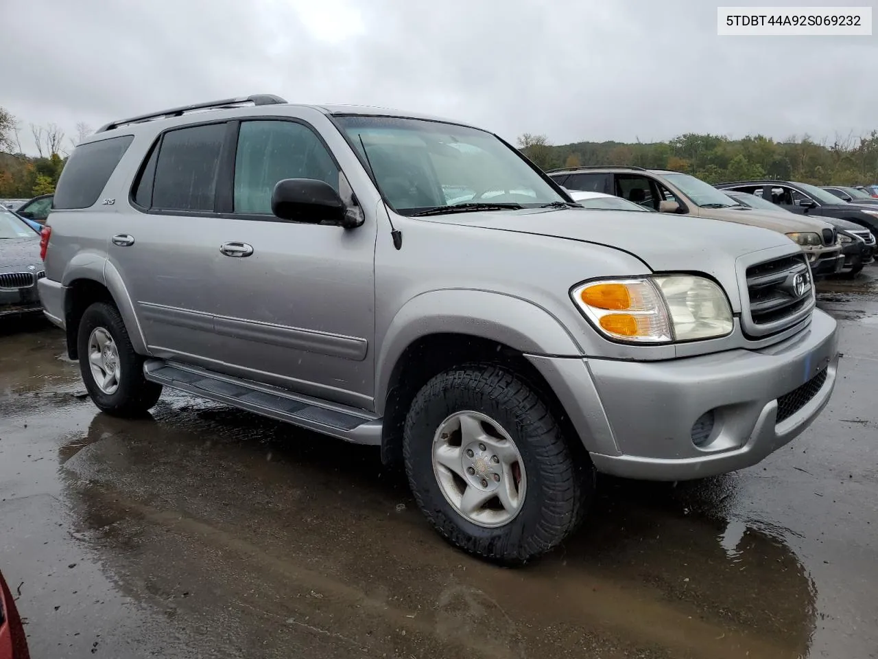 2002 Toyota Sequoia Sr5 VIN: 5TDBT44A92S069232 Lot: 70778233