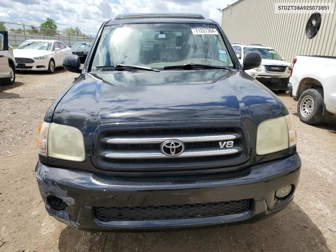 2002 Toyota Sequoia Limited VIN: 5TDZT38A92S073851 Lot: 71227304